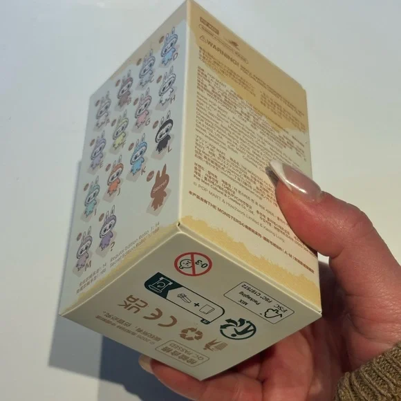 POP MART Labubu - Picture 6 of 9